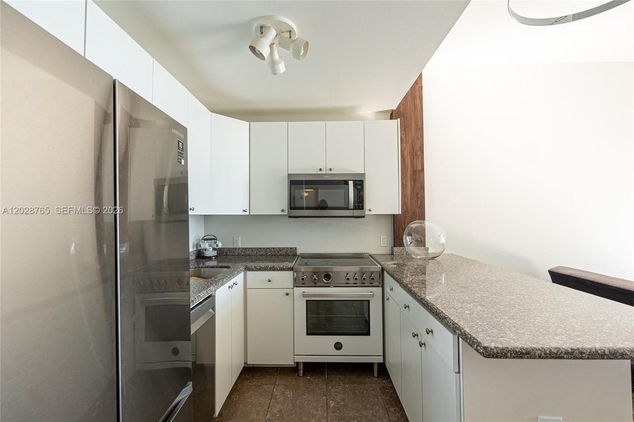 770 Ne 69th St #8F - Photo 5 of 39