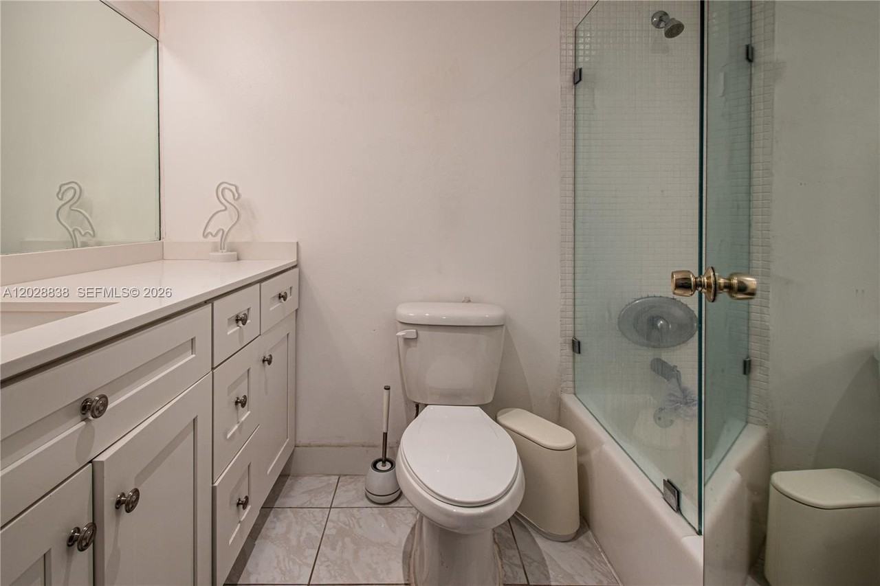 800 West Ave #414 - Photo 6 of 11