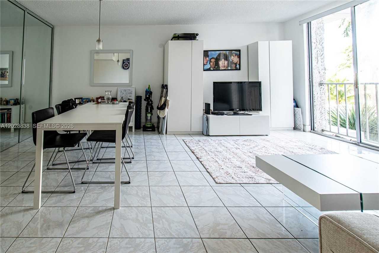 800 West Ave #414 - Photo 7 of 11