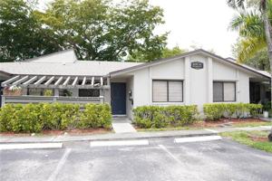 featured image of 453 Lakeview Dr #2