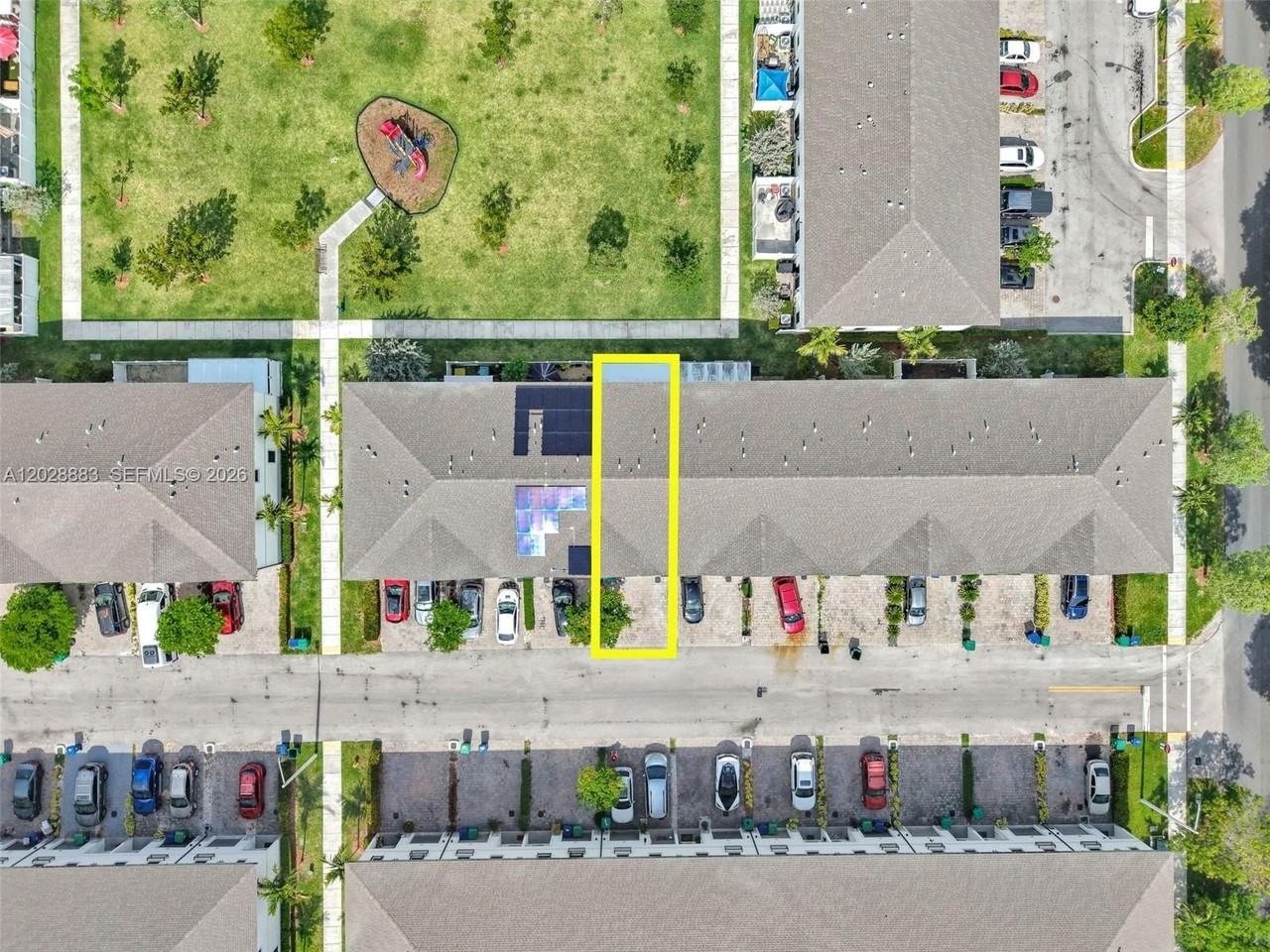 1130 Sw 6th Ct - Photo 5 of 50