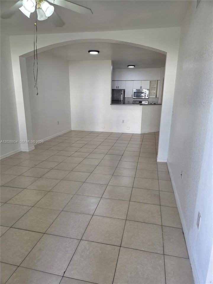 1308 Belmont Ln #1308 - Photo 3 of 11