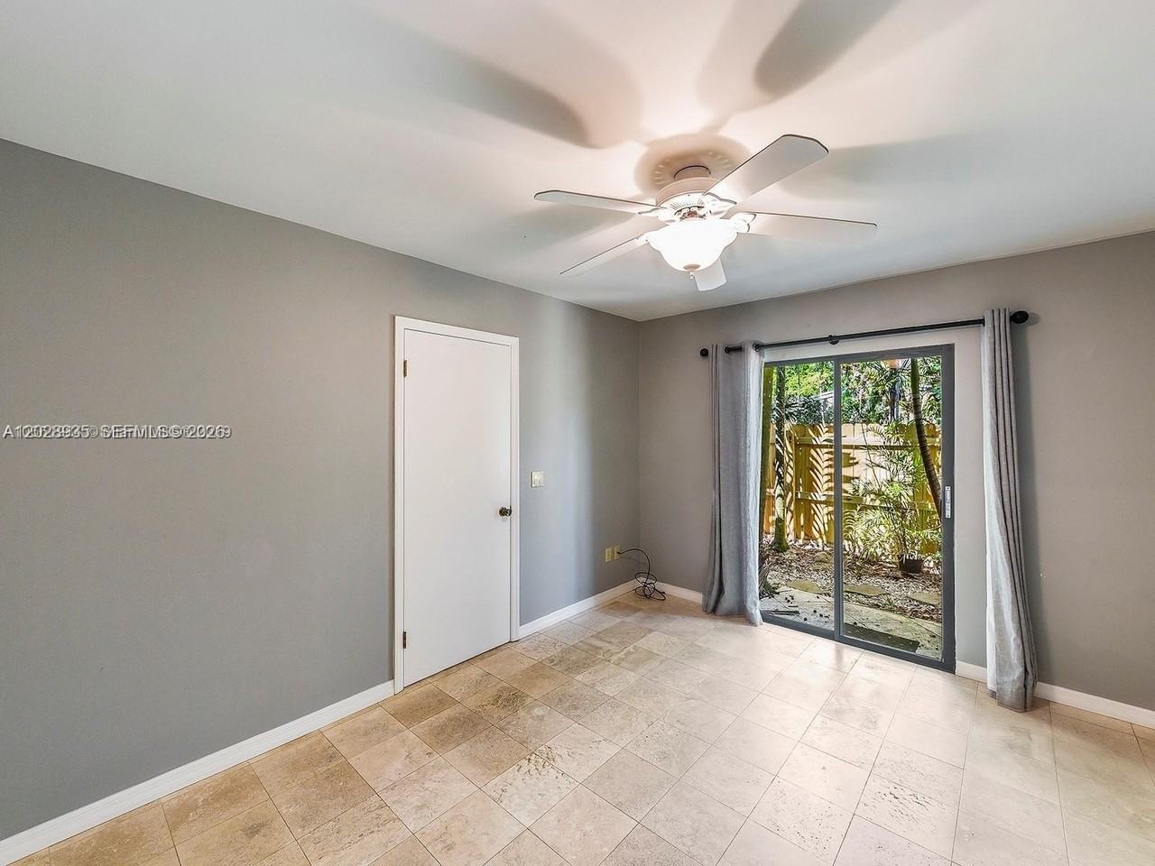 9055 Sw 78th Ct - Photo 7 of 16