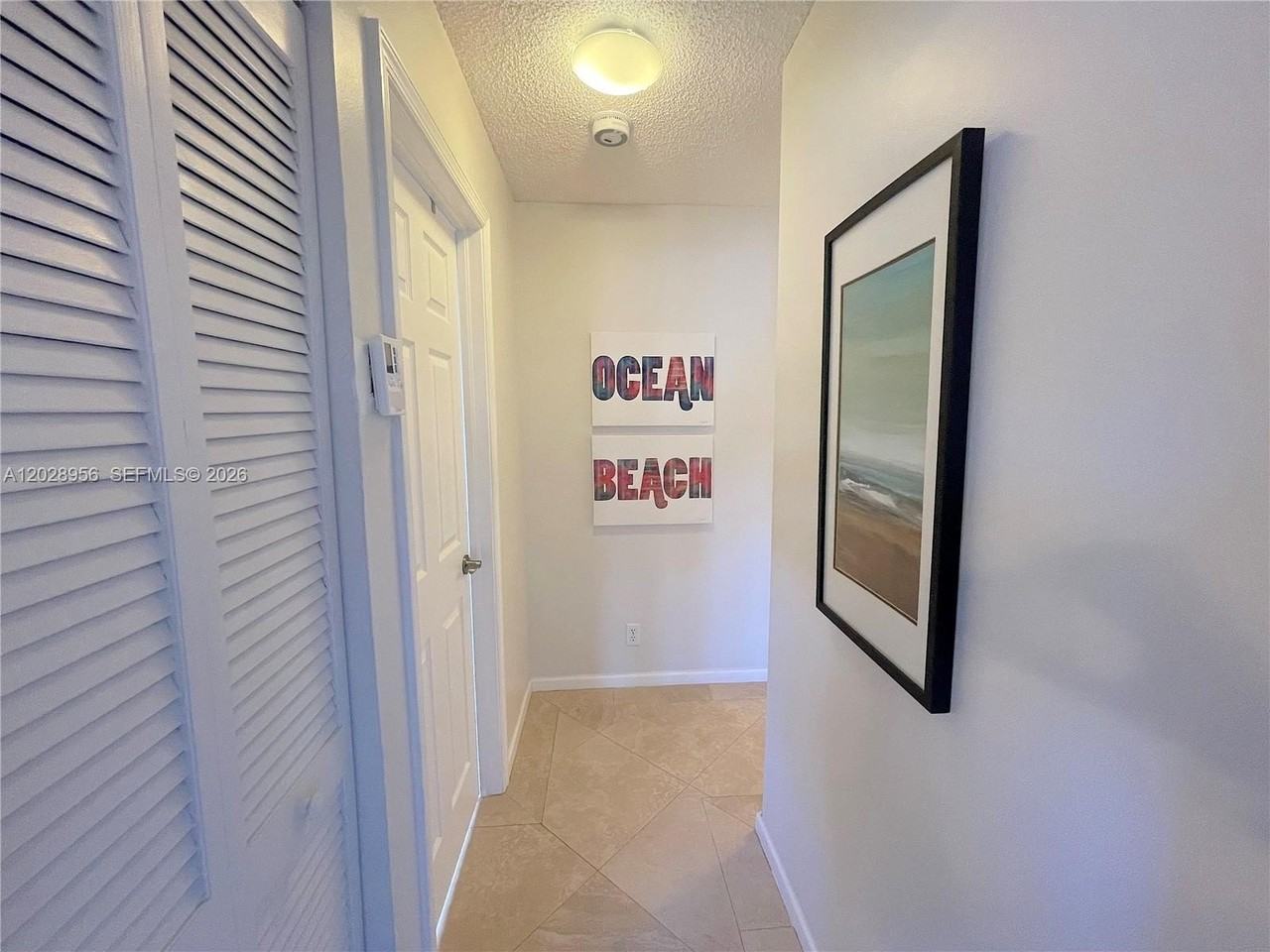 4923 Sw 33rd Way #4923 - Photo 5 of 28
