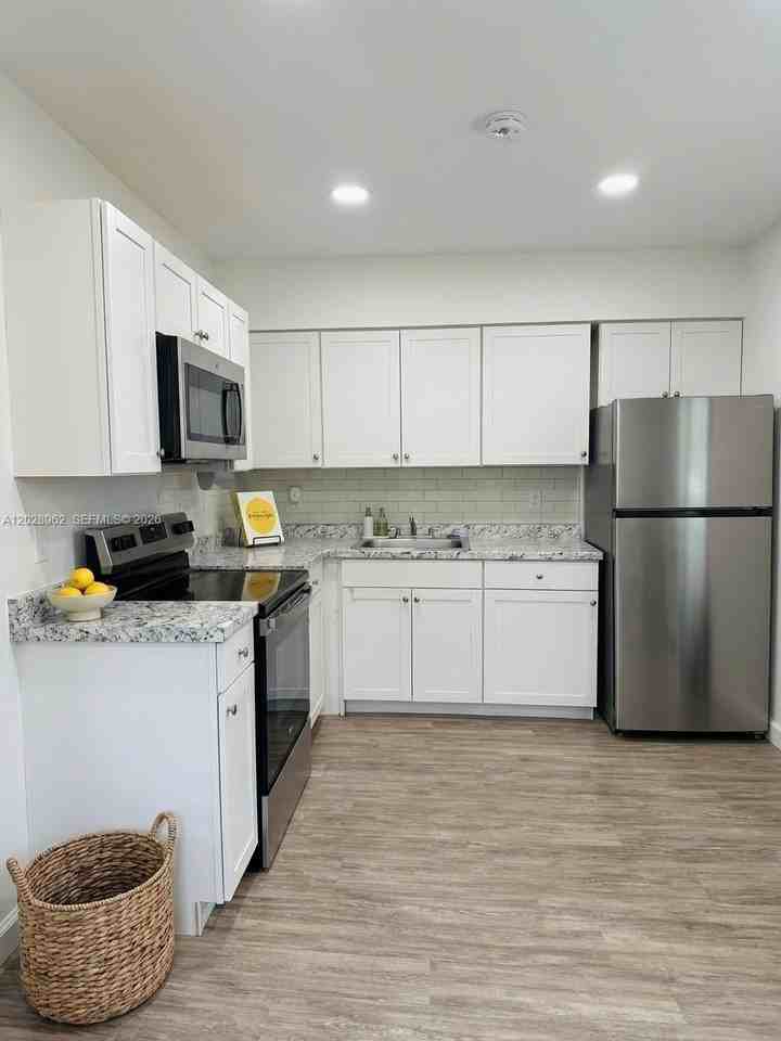 9258 Sw 36th St #9260 - Photo 6 of 12