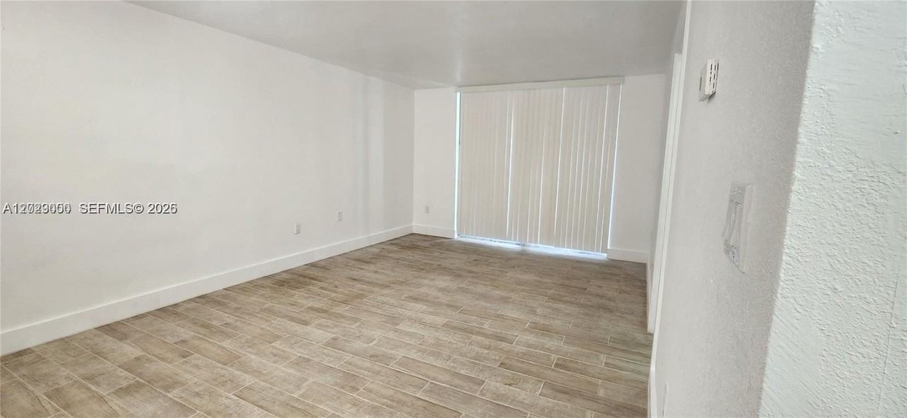 19771 Sw 114th Ave #328 - Photo 4 of 9
