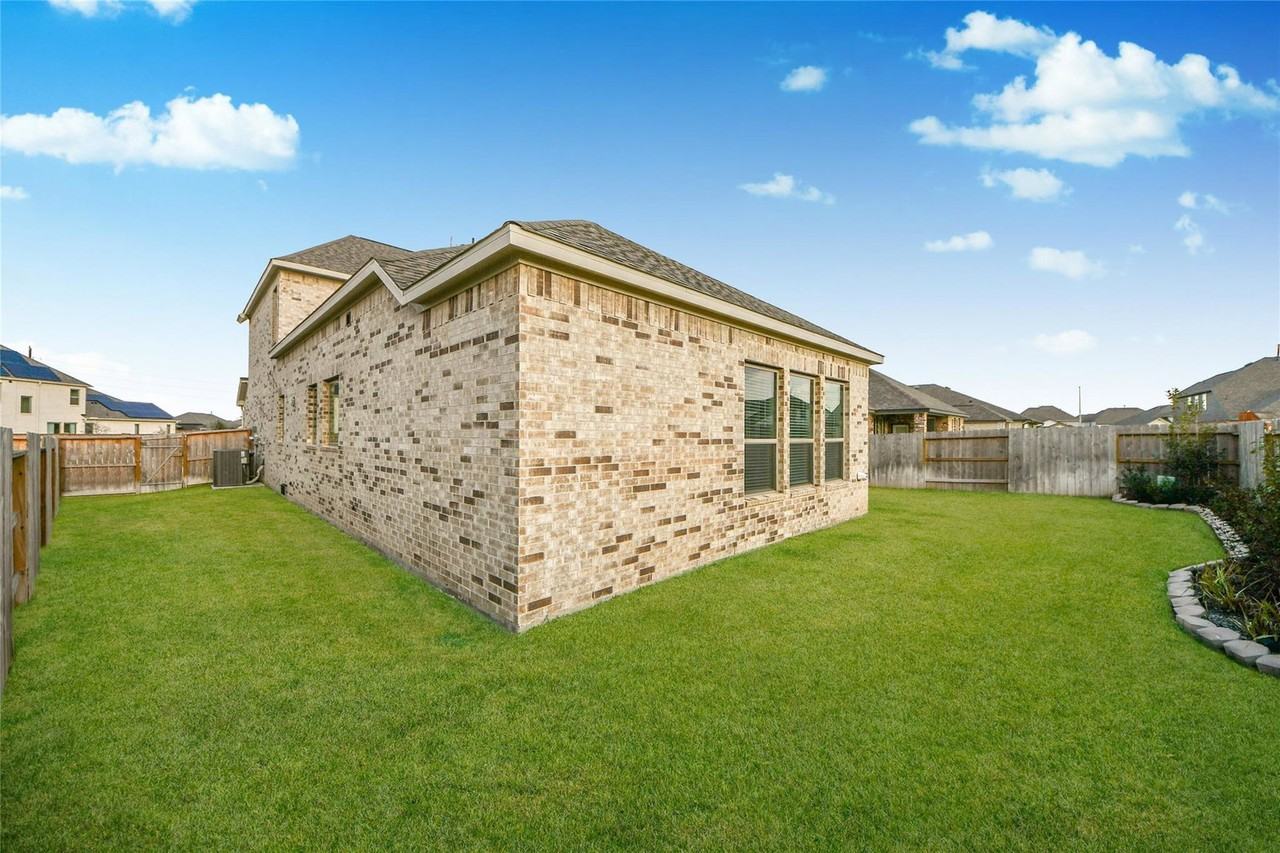 2901 Apple Rose Ln - Photo 6 of 8