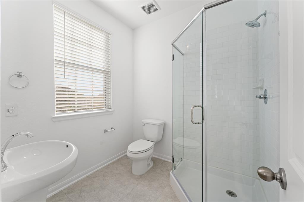 550 Long Beach Bay Dr - Photo 4 of 8