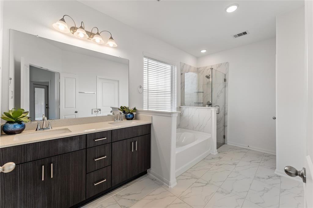 550 Long Beach Bay Dr - Photo 5 of 8