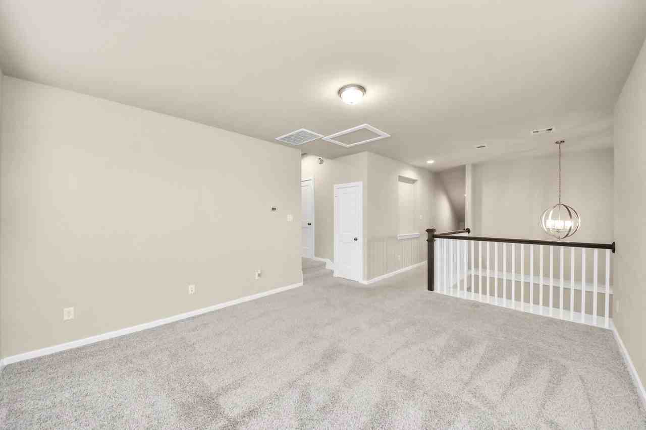 584 Santa Rosa Hills Dr - Photo 6 of 8