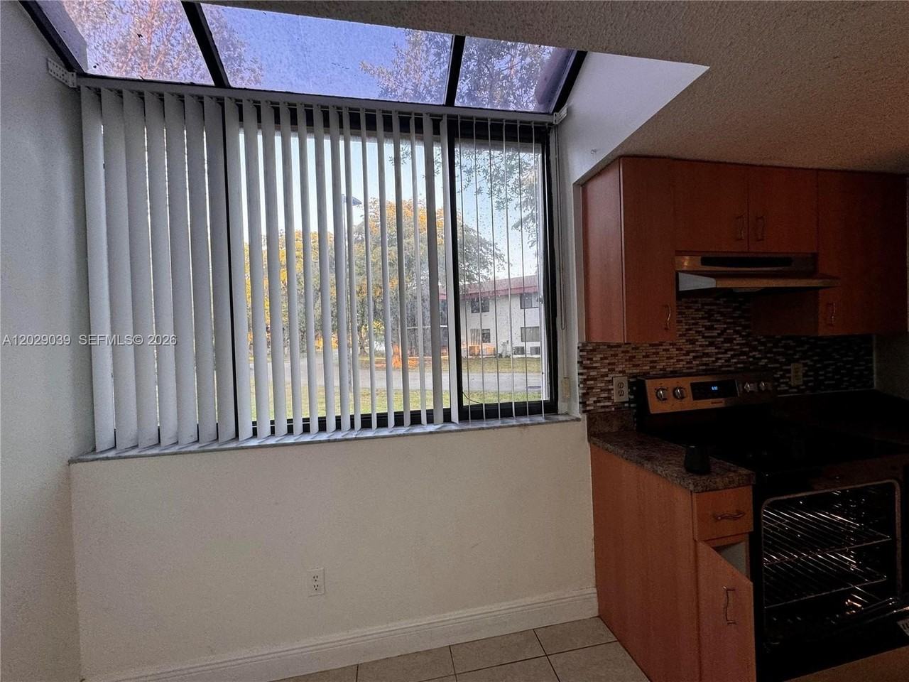 9741 Sw 138th Ave #ID1R - Photo 6 of 22