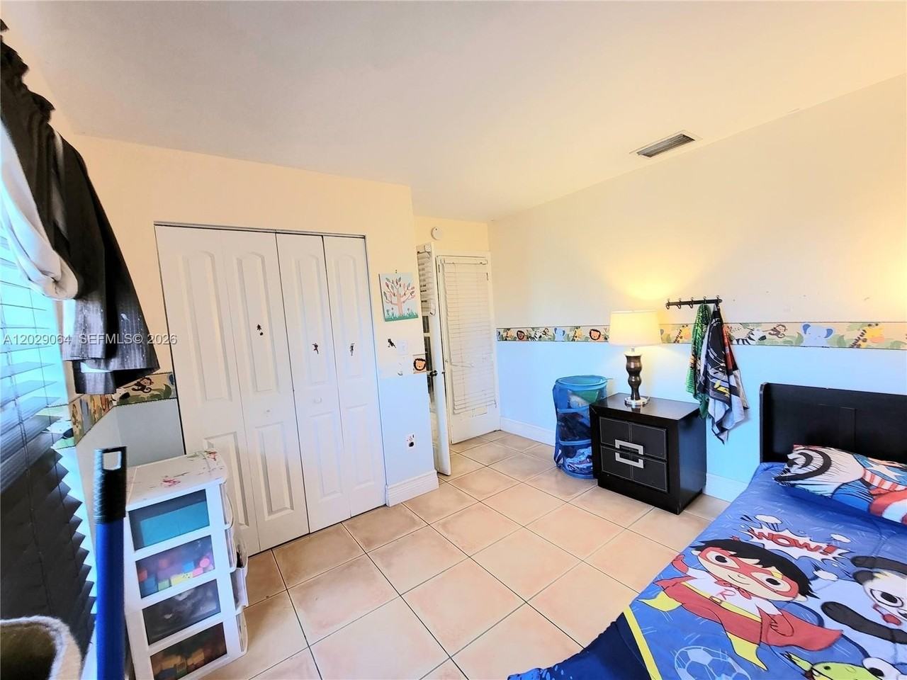 5267 Nw 186th Ln - Photo 6 of 24