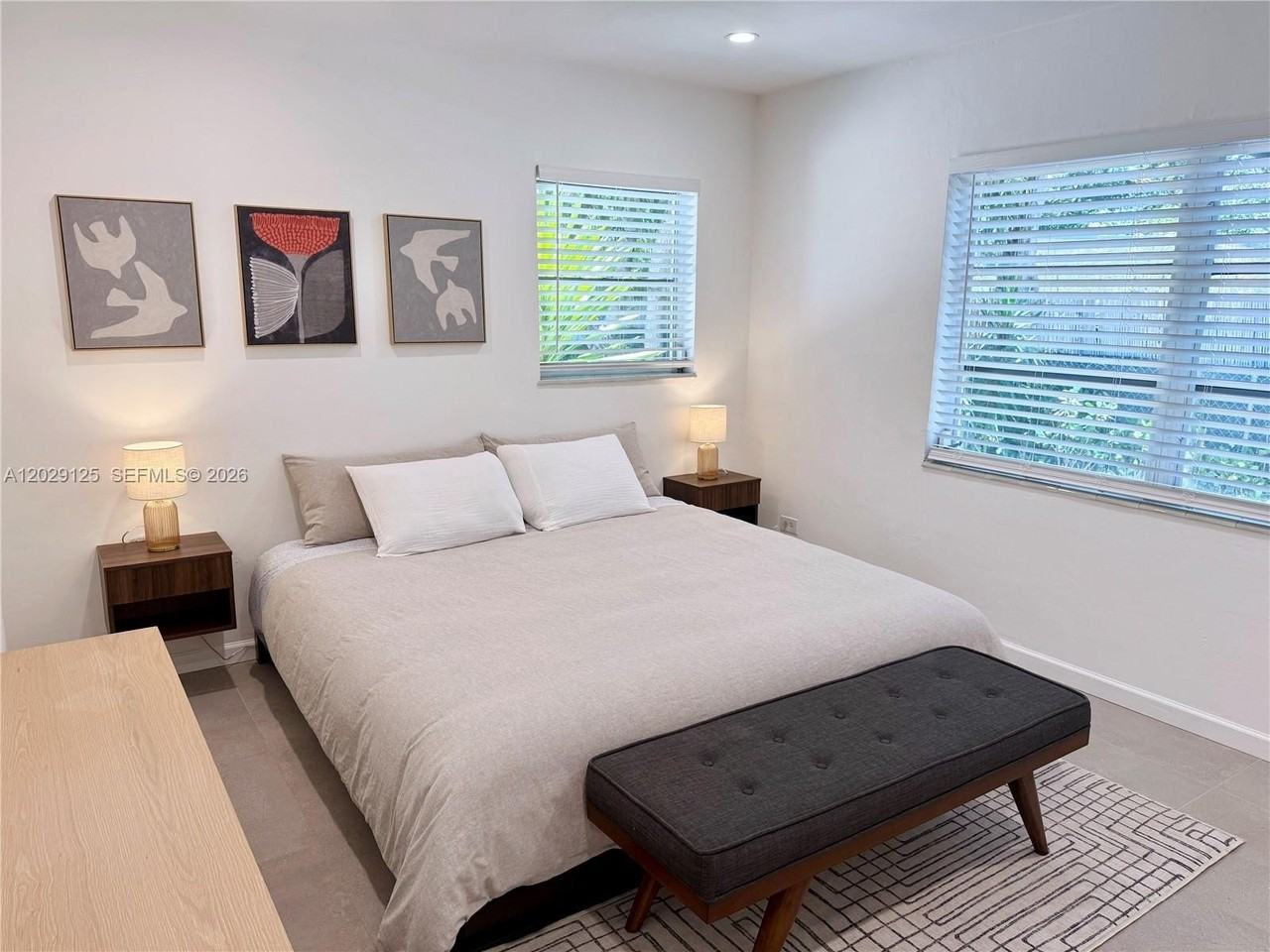 547 Ne 64th St #2 - Photo 4 of 14