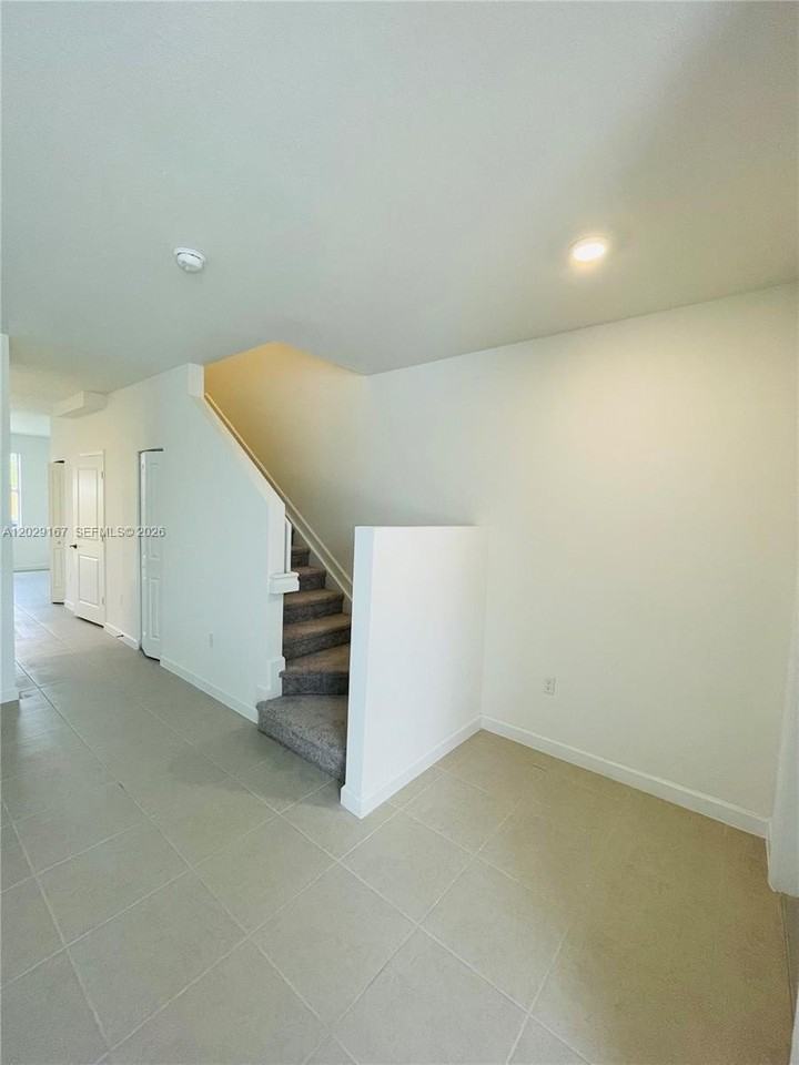17905 Sw 356th Ter - Photo 3 of 16