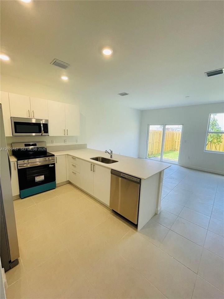 17905 Sw 356th Ter - Photo 4 of 16