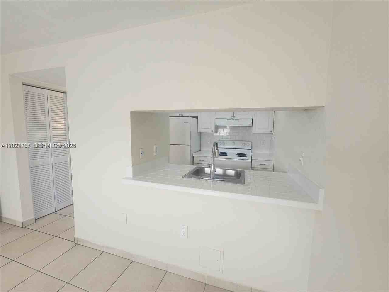 19600 Sw 110th Ct #209 - Photo 4 of 21