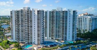 2715 N Ocean Blvd #2E - Photo 1 of 1