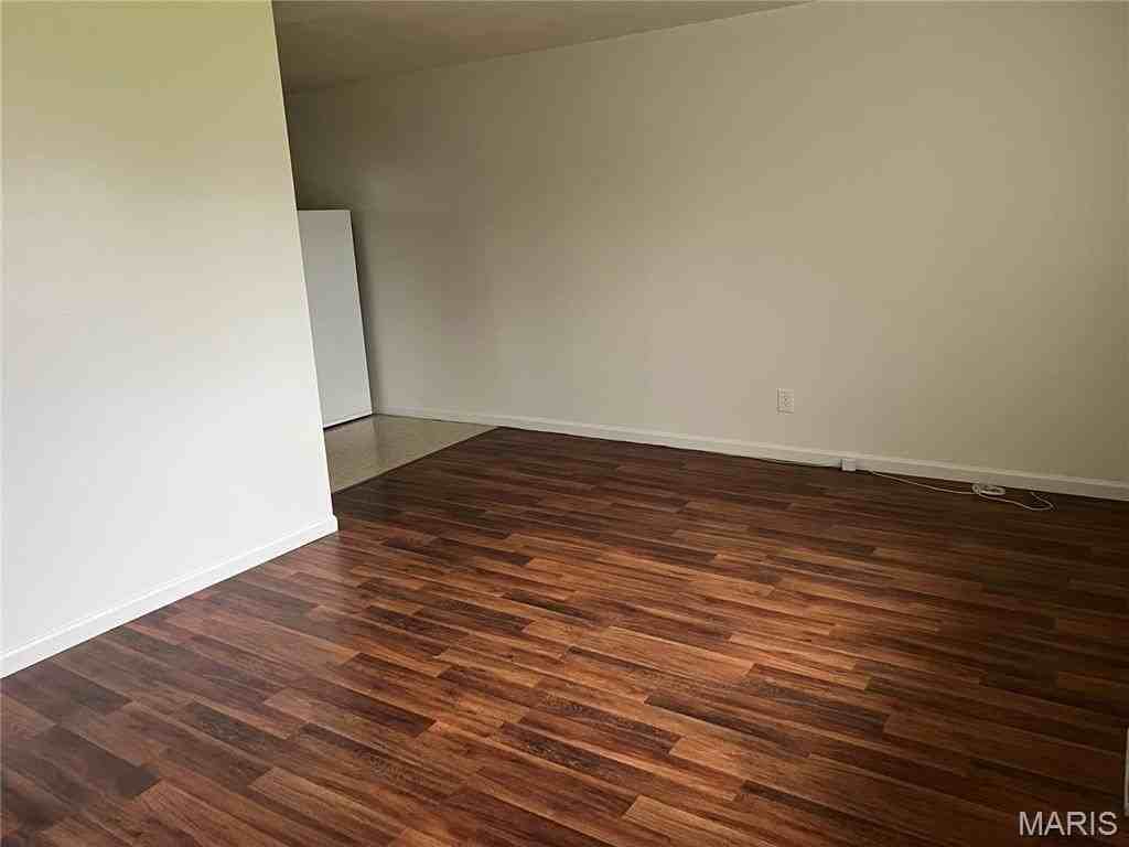 117 N 14th St - Photo 2 of 4