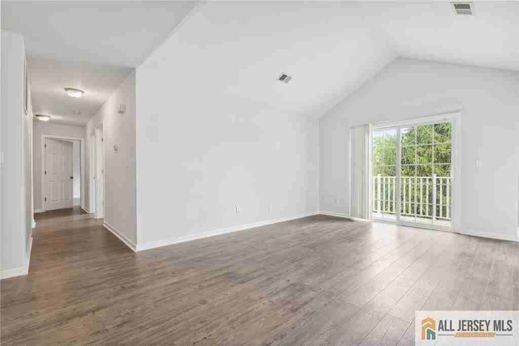 2602 Cypress Ln - Photo 5 of 30