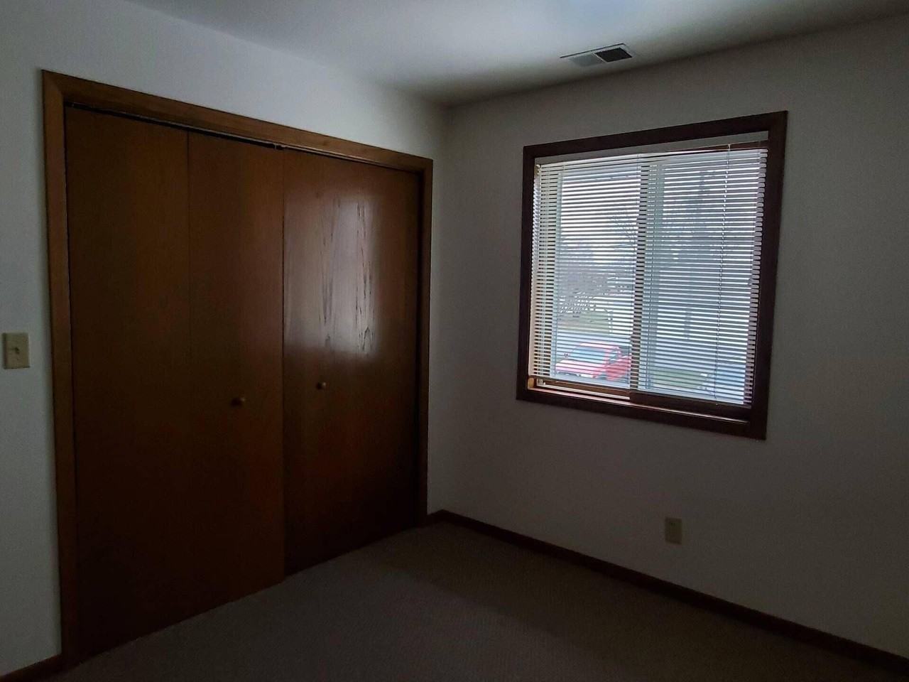 N89W15750 Main St #5 - Photo 6 of 16