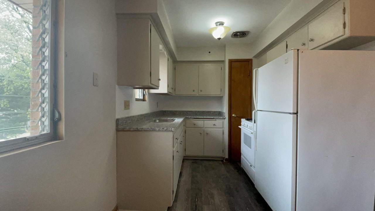 3952 S 43rd St #3954UPPER - Photo 6 of 15
