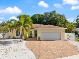featured image of 2339 Datura St