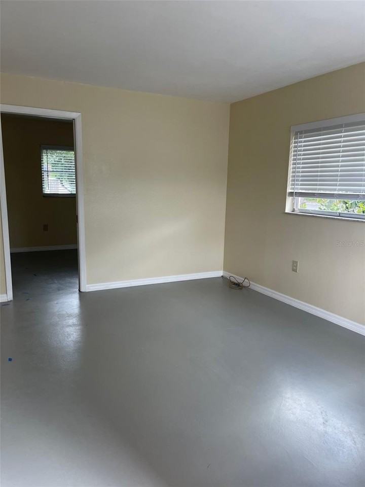2739 Nassau St - Photo 2 of 8