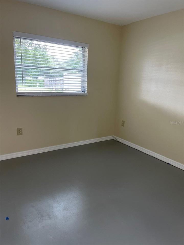 2739 Nassau St - Photo 3 of 8