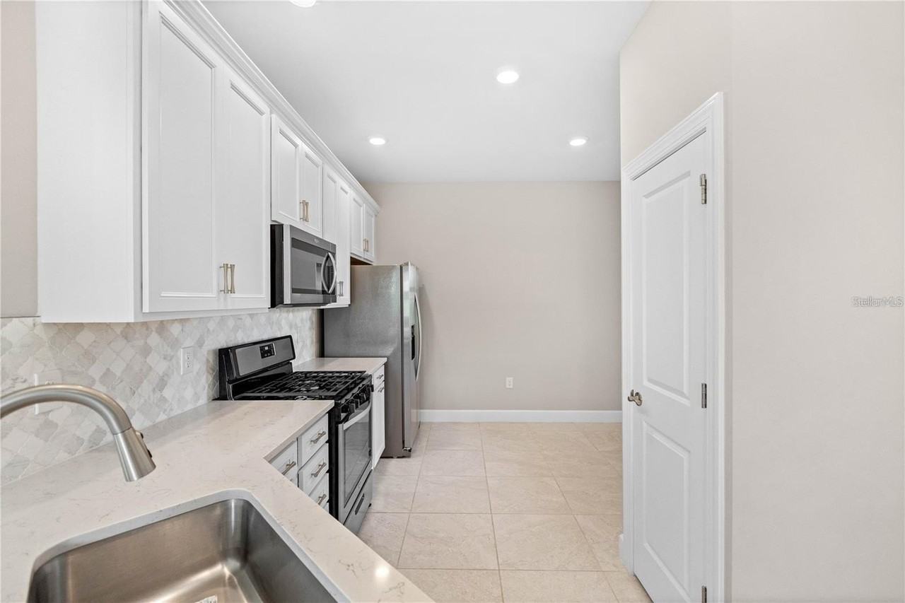 14550 Mossy Pine Ct - Photo 5 of 23