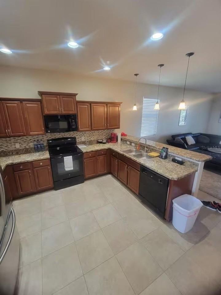 811 Krenson Woods Ln - Photo 4 of 15