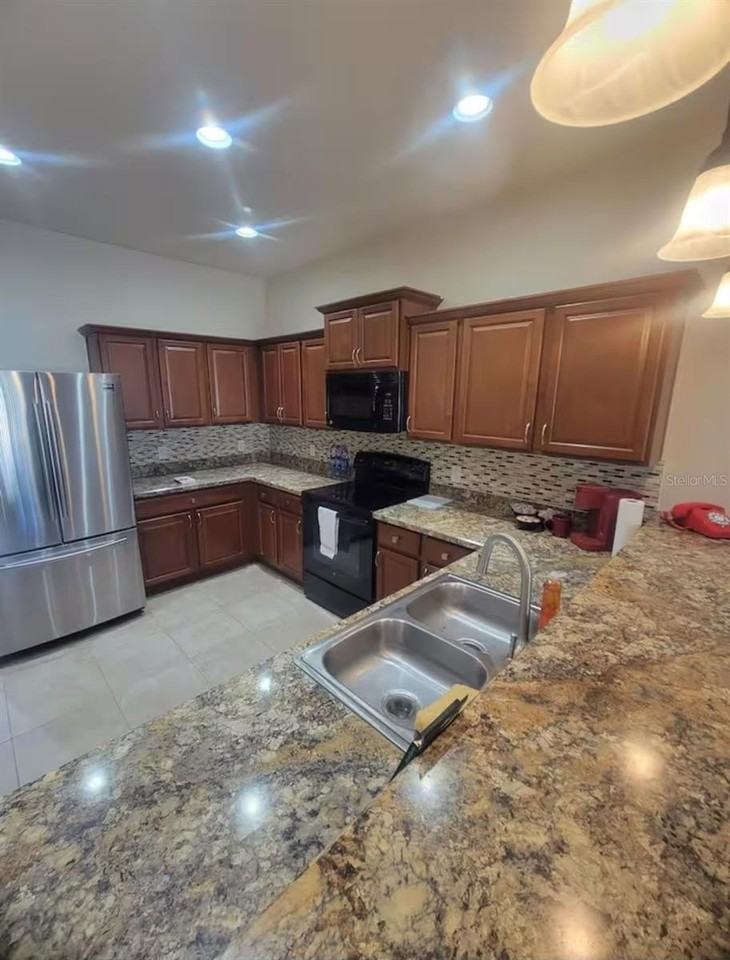 811 Krenson Woods Ln - Photo 5 of 15
