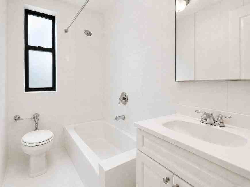 615 Fort Washington Ave - Photo 6 of 6