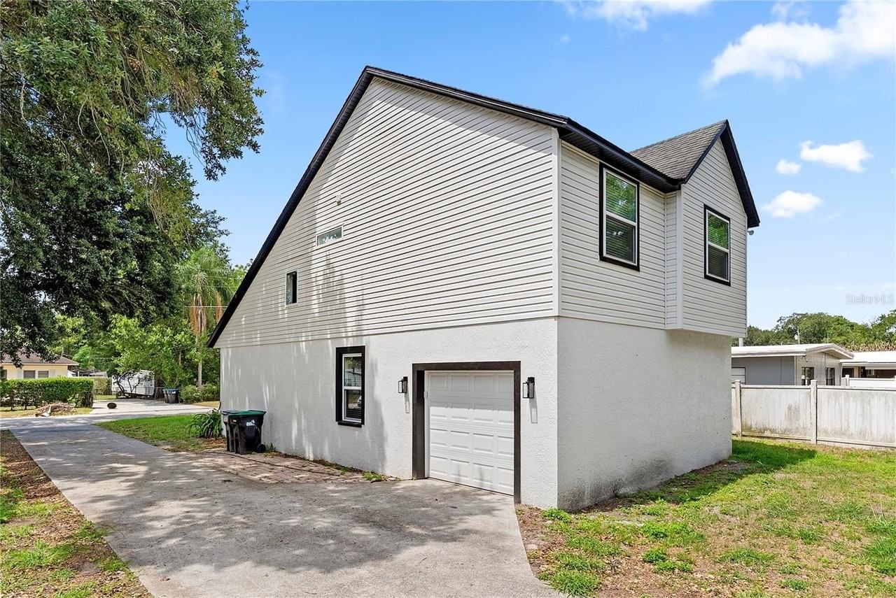 1811 Baxter Ave - Photo 2 of 29
