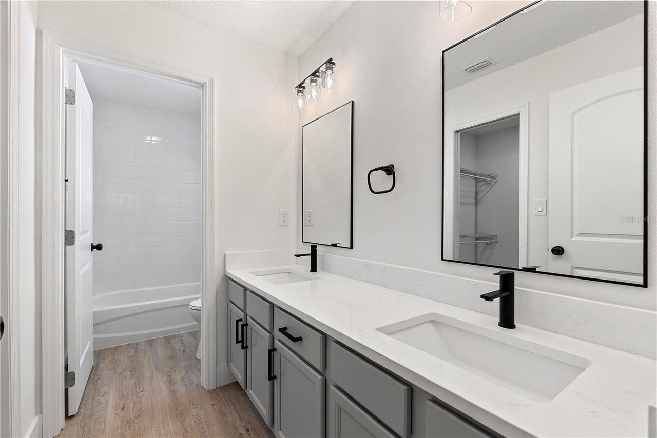 1811 Baxter Ave - Photo 6 of 29