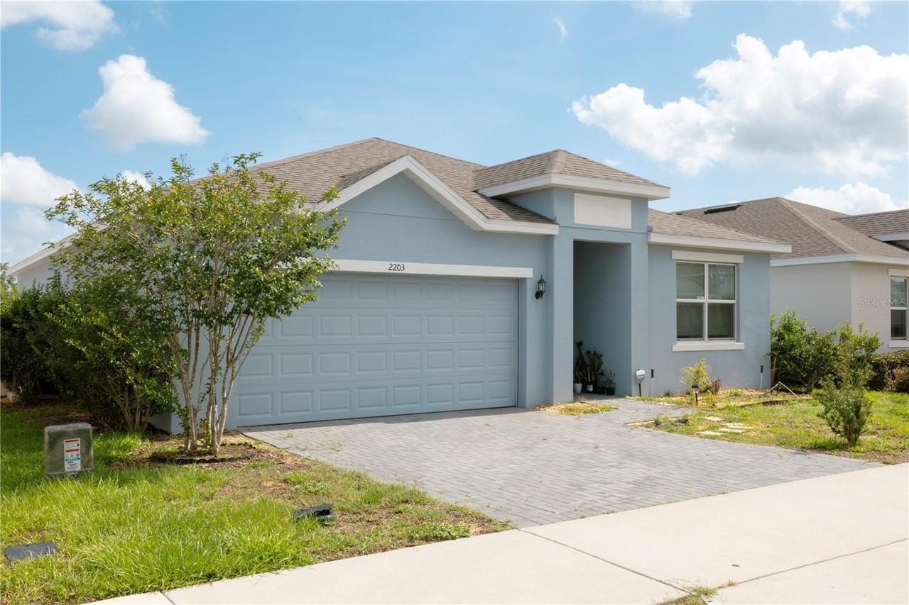 2203 Pigeon Plum Dr - Photo 2 of 50