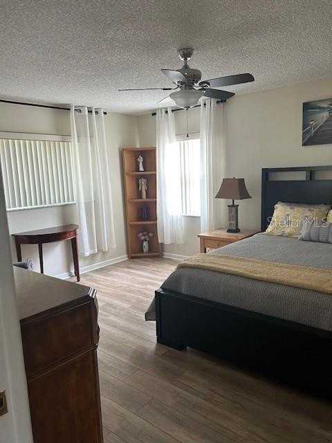 9748 Sw 97th St - Photo 7 of 16