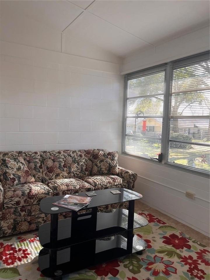 8757 Sw 97th Lane Rd #C - Photo 3 of 21