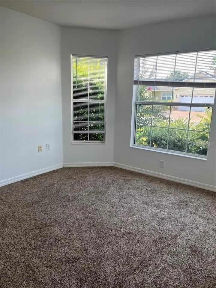 8714 Sw 83rd Loop - Photo 6 of 11