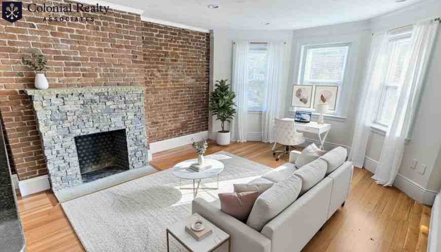 1617 Beacon St - Photo 2 of 10