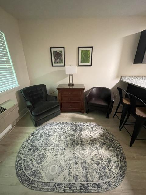 41 Kenilworth Rd Apt 13 - Photo 2 of 7