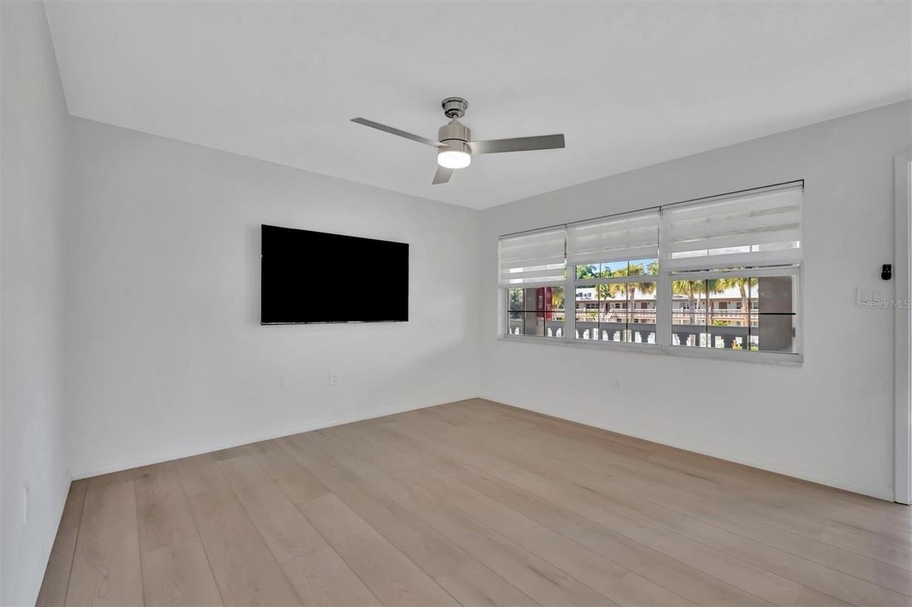 650 Pinellas Point Dr S #216 - Photo 6 of 36