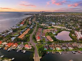 featured image of 4570 Overlook Dr Ne #284