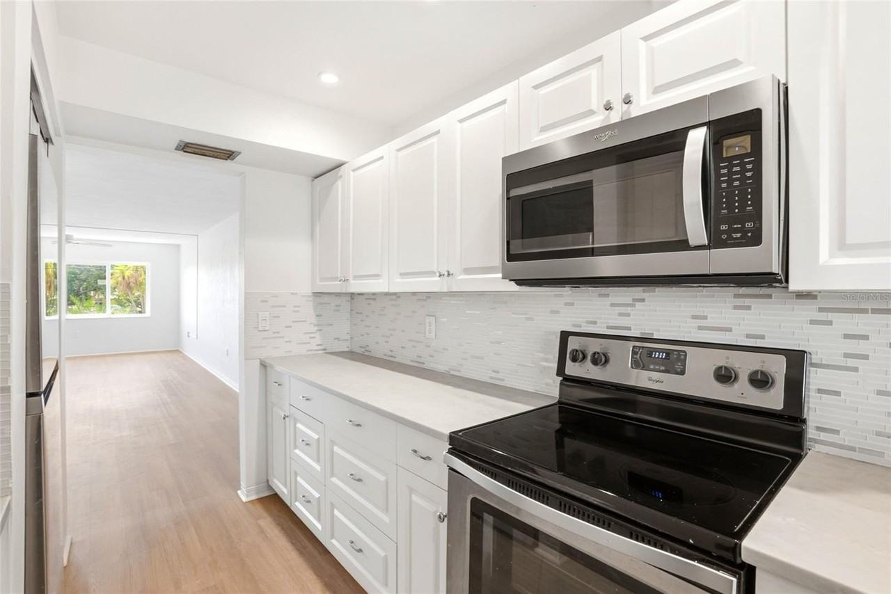 4570 Overlook Dr Ne #284 - Photo 5 of 29