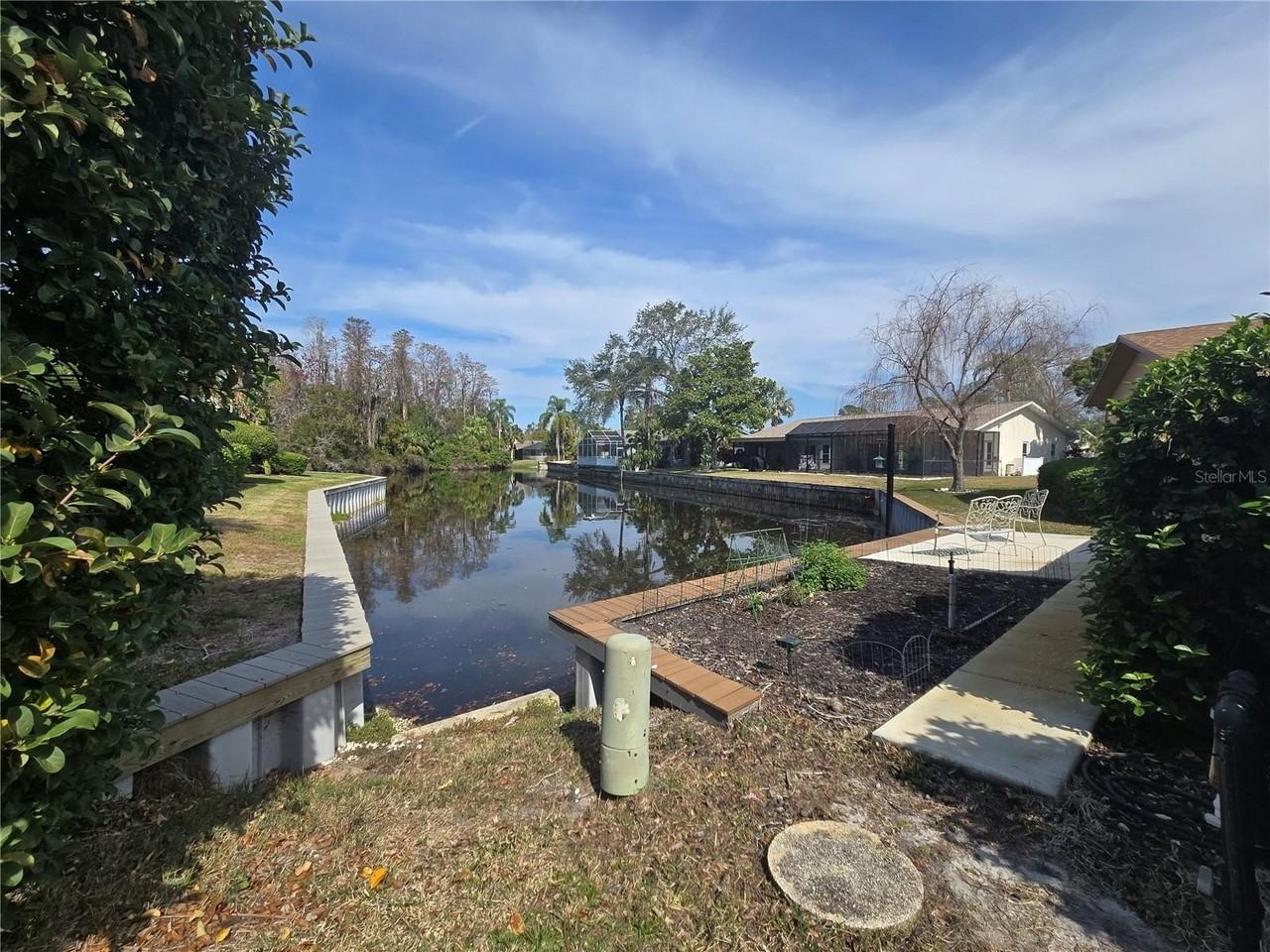 300 Cypress Creek Cir - Photo 2 of 26