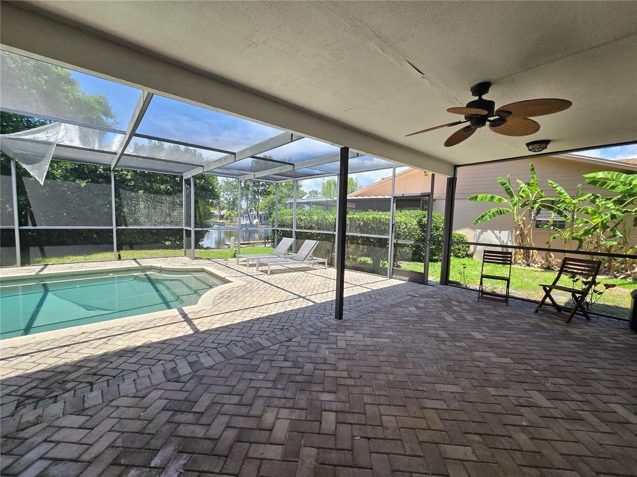 300 Cypress Creek Cir - Photo 3 of 26