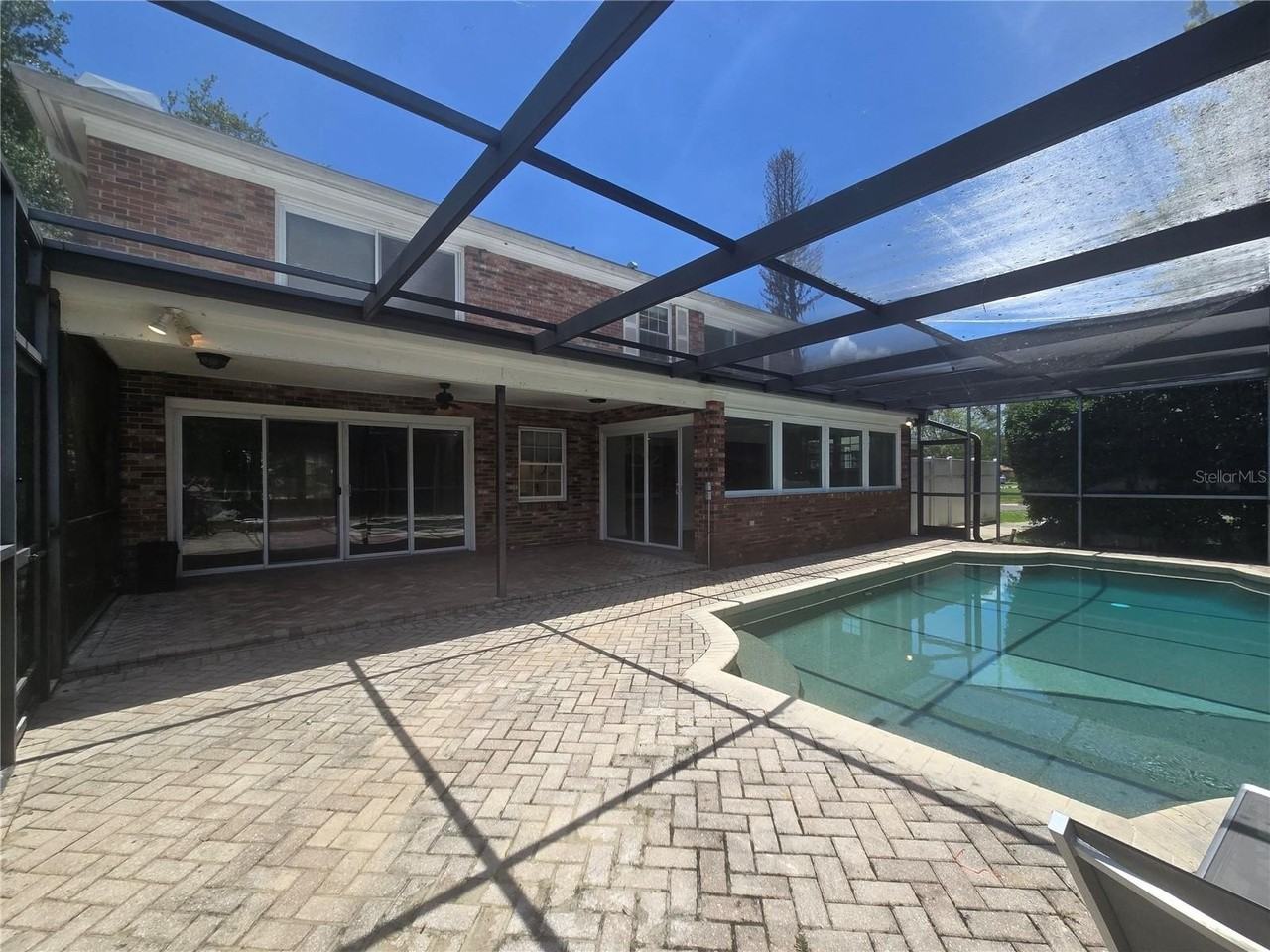 300 Cypress Creek Cir - Photo 4 of 26