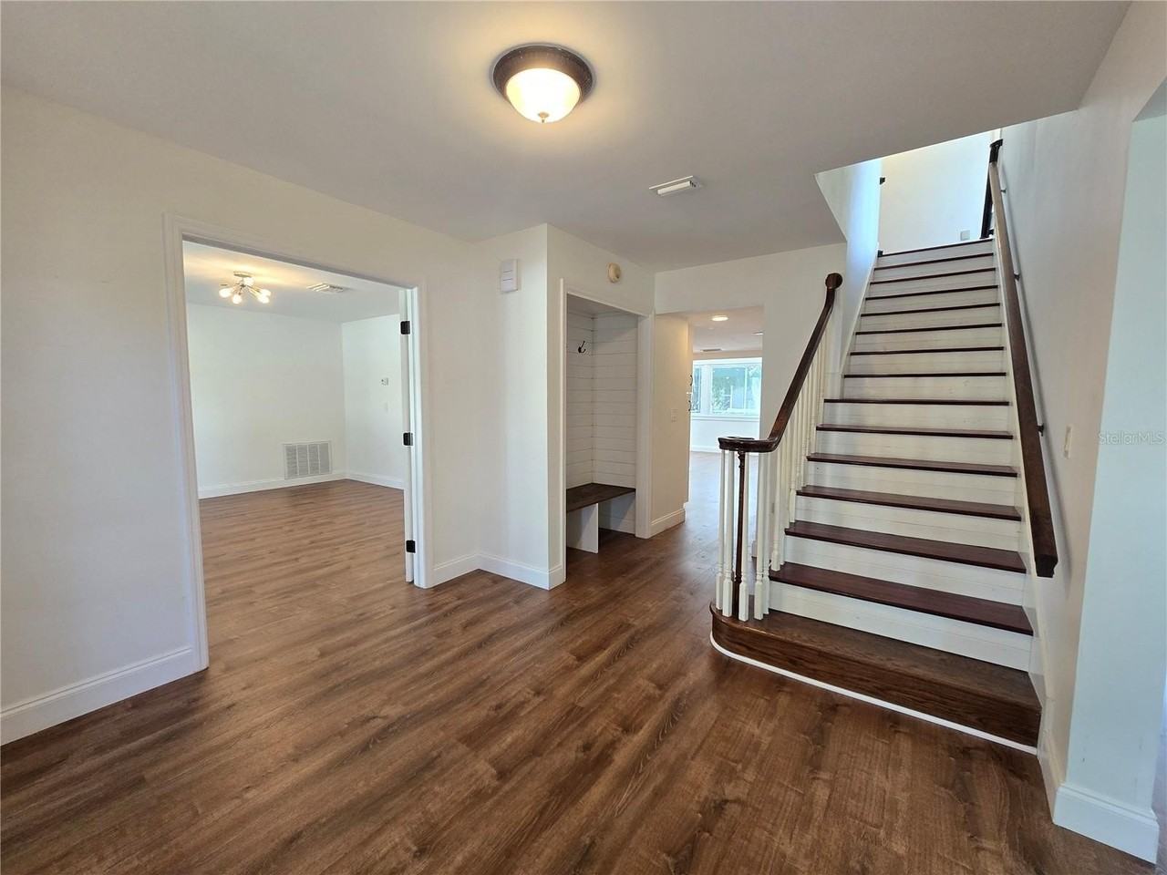 300 Cypress Creek Cir - Photo 5 of 26