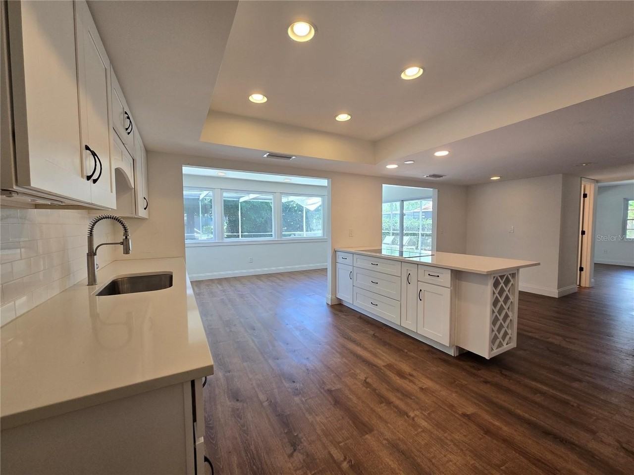 300 Cypress Creek Cir - Photo 7 of 26