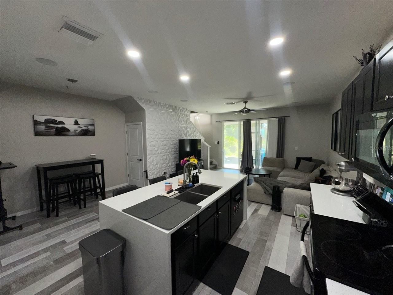 8906 Indigo Trail Loop - Photo 3 of 13