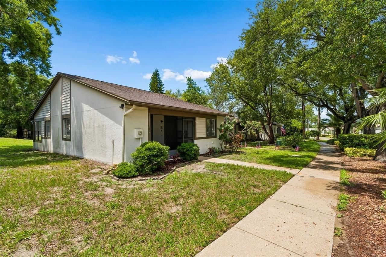 2945 Grovewood Blvd #A - Photo 3 of 50